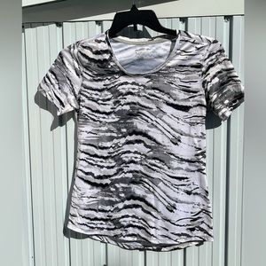 REEL LEGENDS Women’s Top